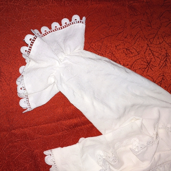 Hopes lace up blouse.  Size S - Picture 4 of 6